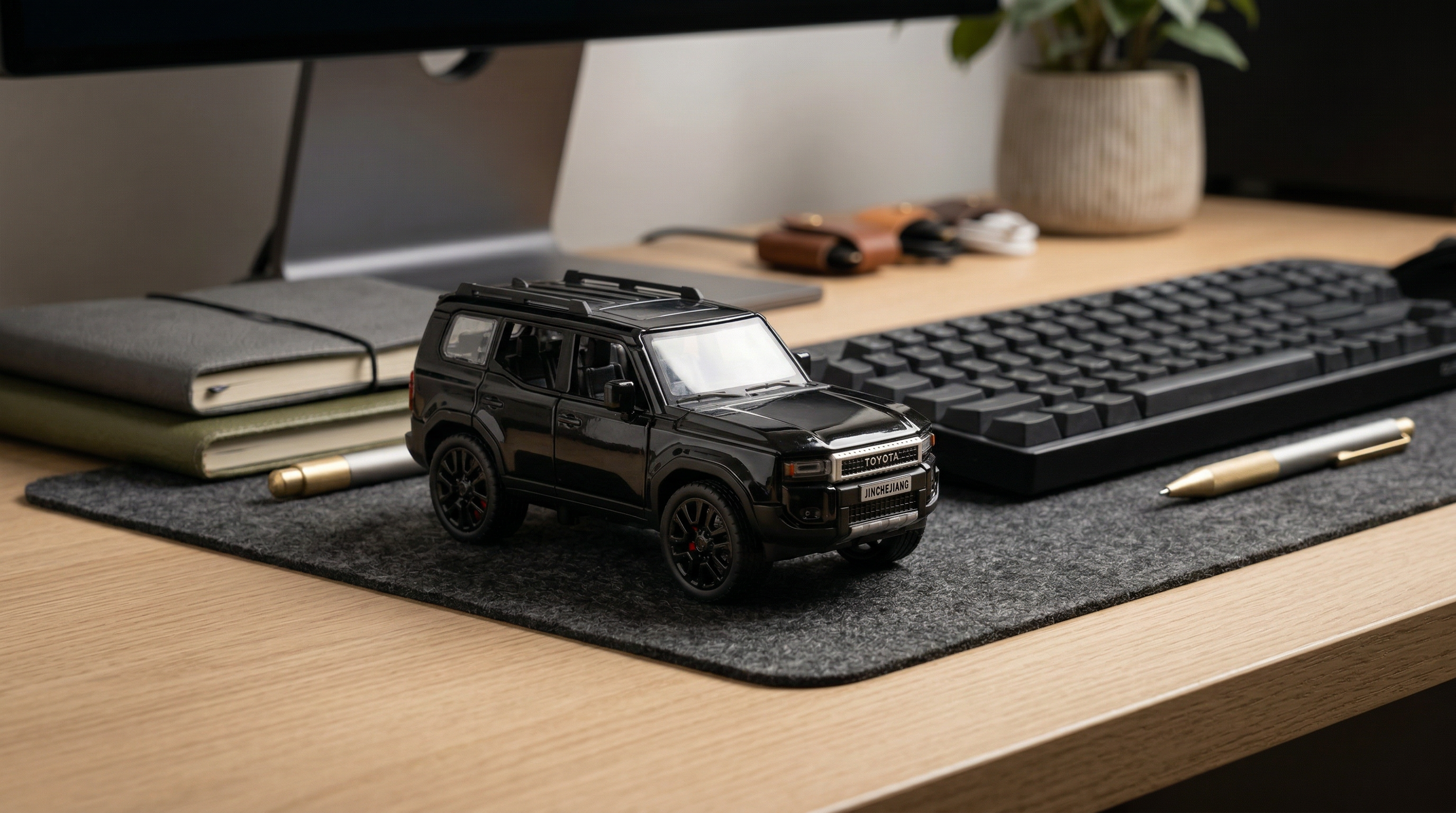 1:32 TOYOTA Land Cruiser 250 PRADO