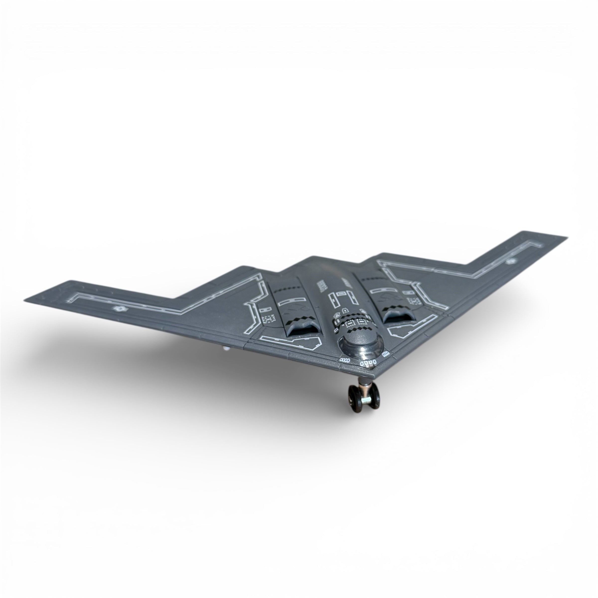 1:200 Scale B-2 Spirit Stealth Bomber Model Kit