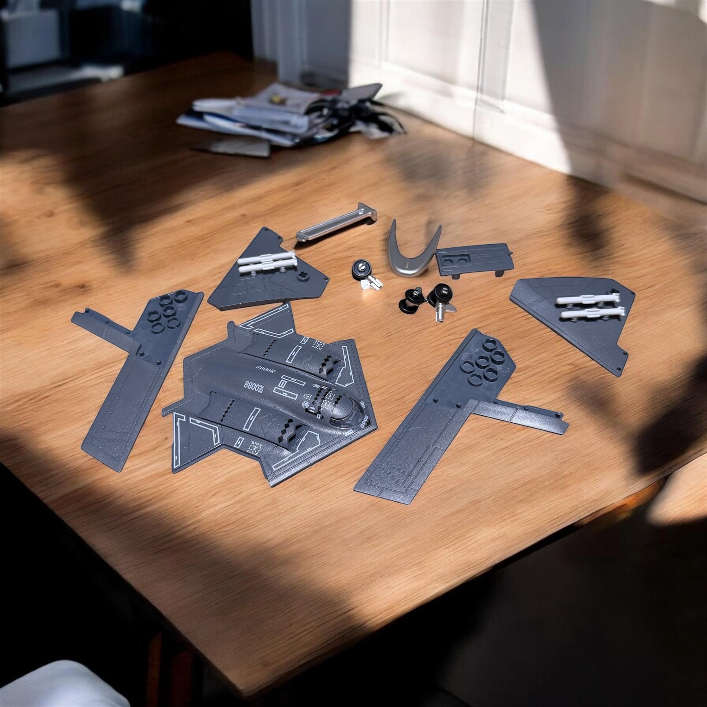 1:200 Scale B-2 Spirit Stealth Bomber Model Kit